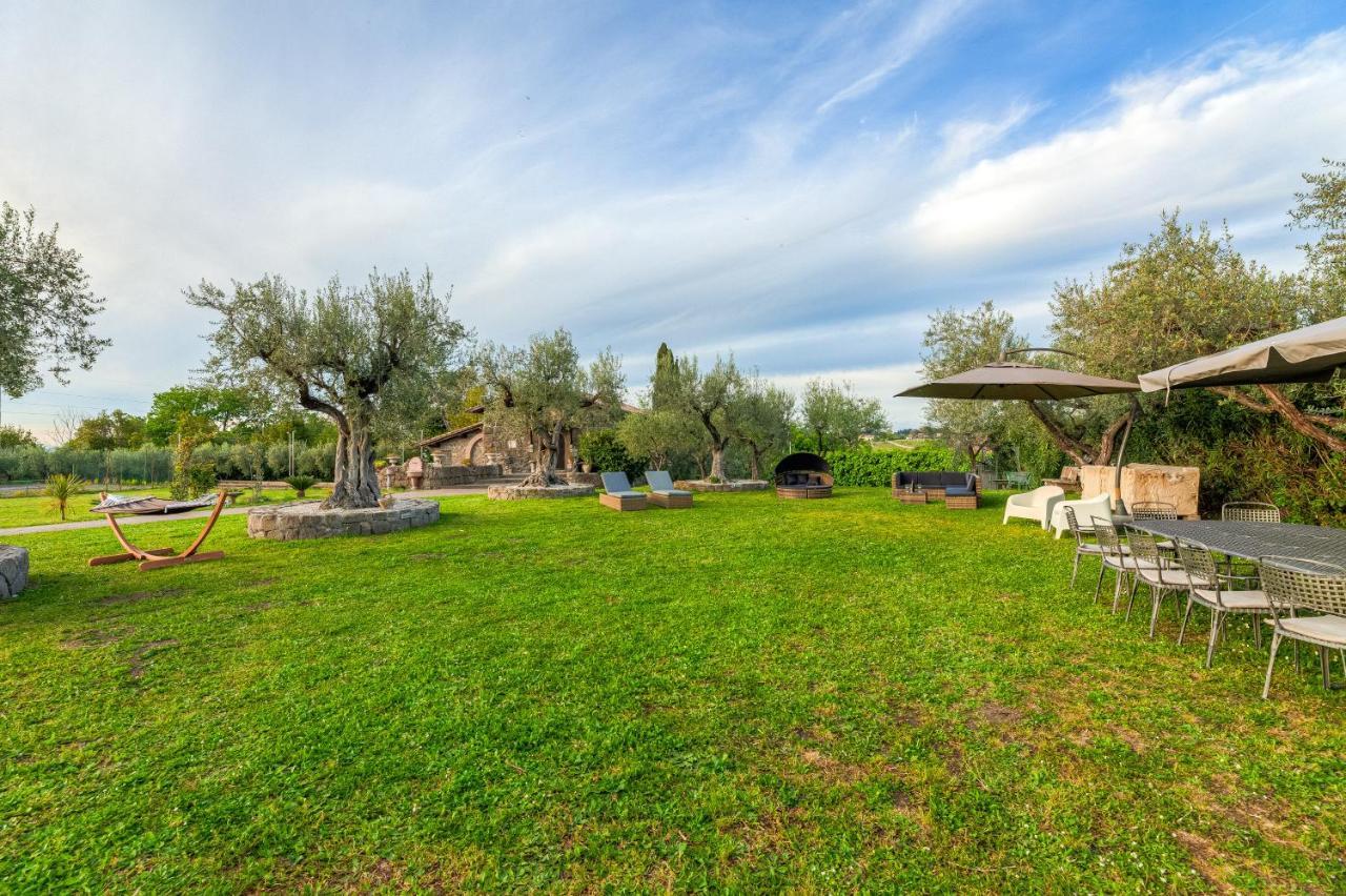 Roman Oasis Villa Чампино Экстерьер фото